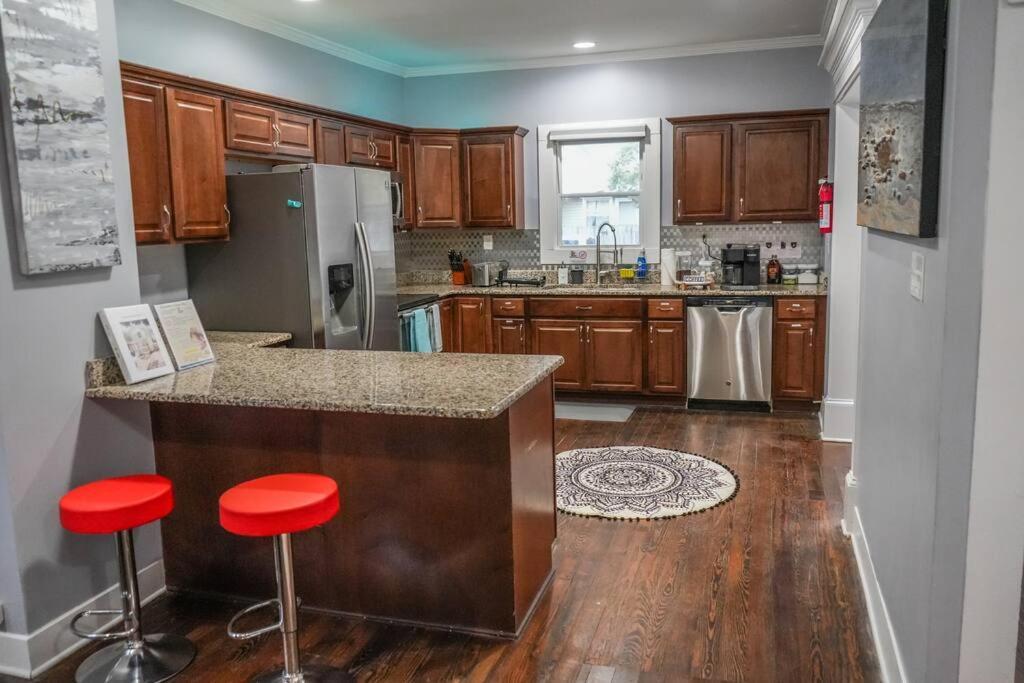 Historic Coastal Haven- Pet Friendly Fast Wi-Fi Villa Norfolk Bagian luar foto