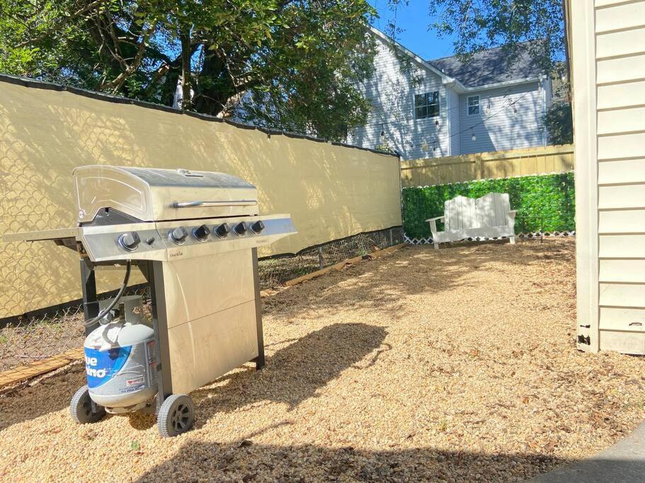 Historic Coastal Haven- Pet Friendly Fast Wi-Fi Villa Norfolk Bagian luar foto